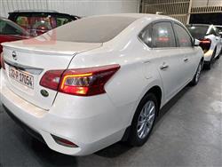 نیسان سێنترا